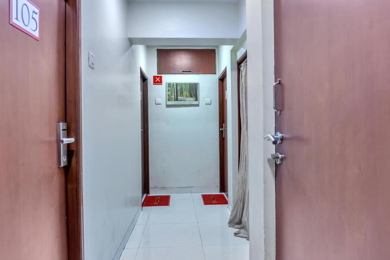 Konark Apartment Malad ภายนอก รูปภาพ