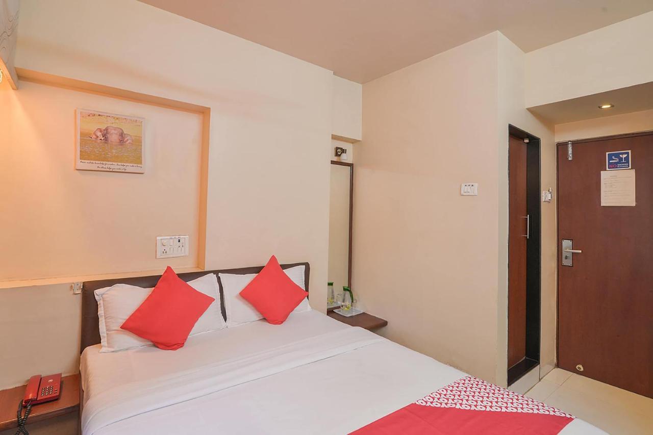 Konark Apartment Malad ภายนอก รูปภาพ