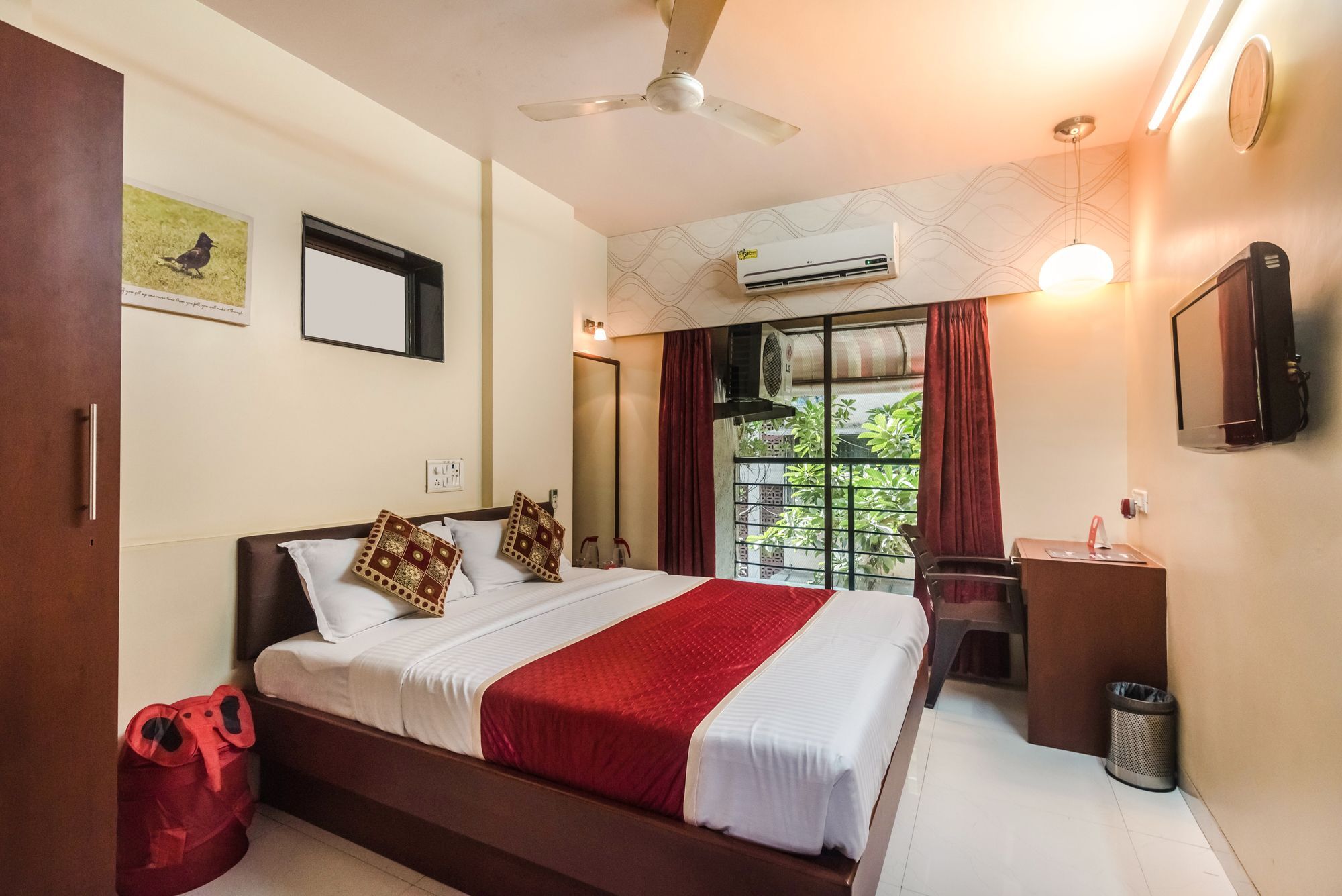 Konark Apartment Malad ภายนอก รูปภาพ