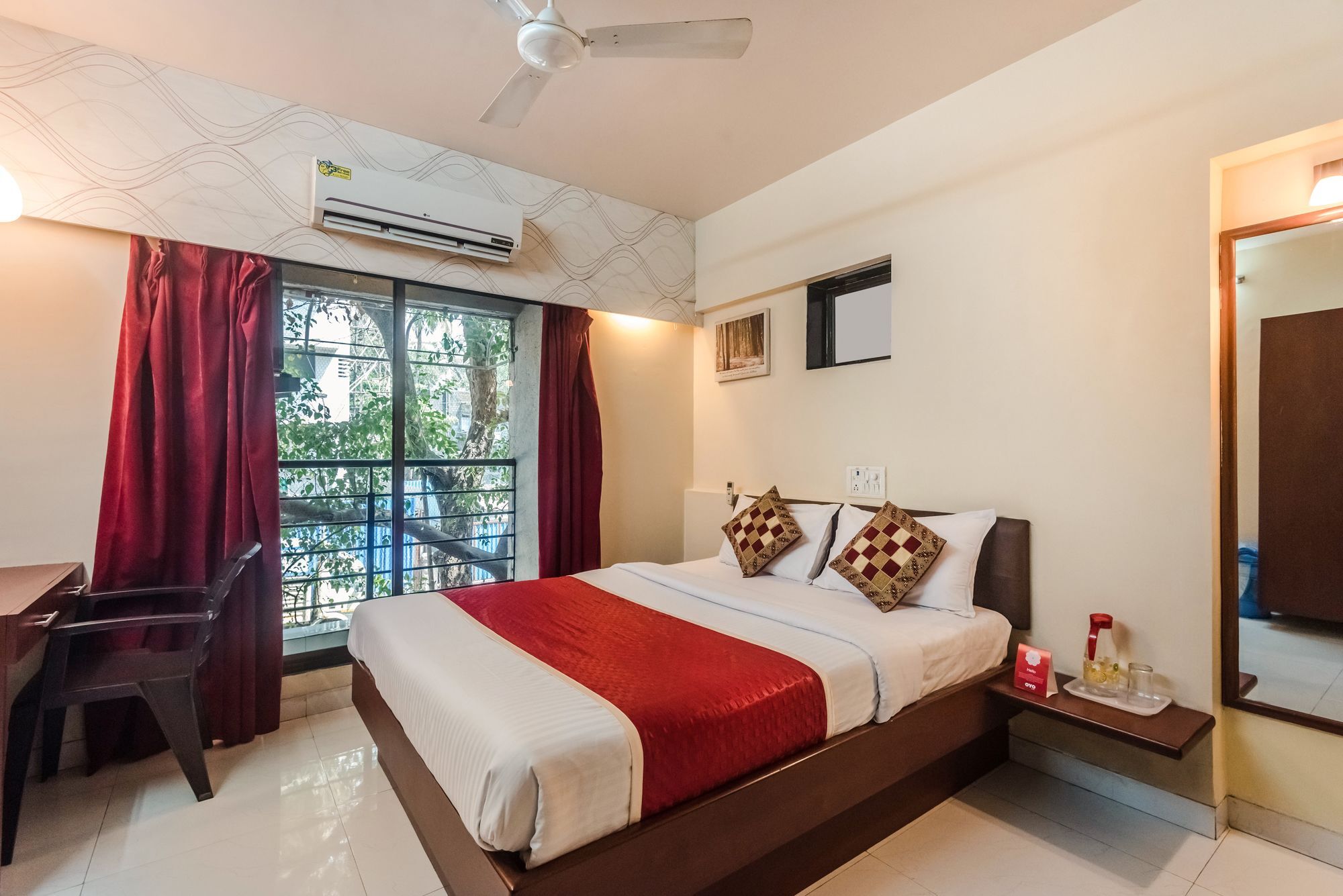Konark Apartment Malad ภายนอก รูปภาพ